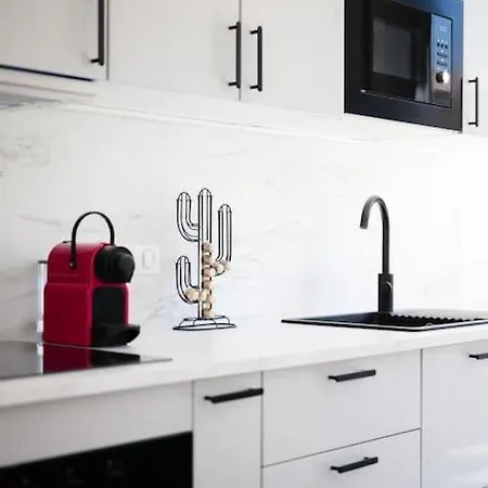 Magnifique 3 Pieces De 80m2 Dans Le Carre D'or דירה *