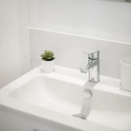 Magnifique 3 Pieces De 80m2 Dans Le Carre D'or ניס