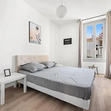 Magnifique 3 Pieces De 80m2 Dans Le Carre D'or 아파트 니스