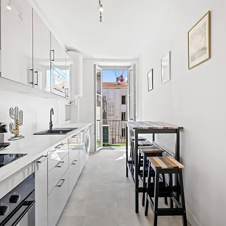 Magnifique 3 Pieces De 80m2 Dans Le Carre D'or * 니스