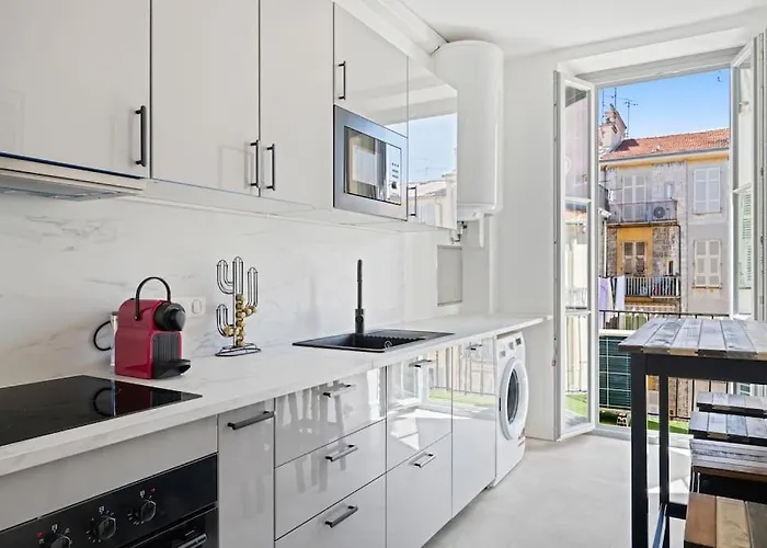 Magnifique 3 Pieces De 80m2 Dans Le Carre D'or Nizza